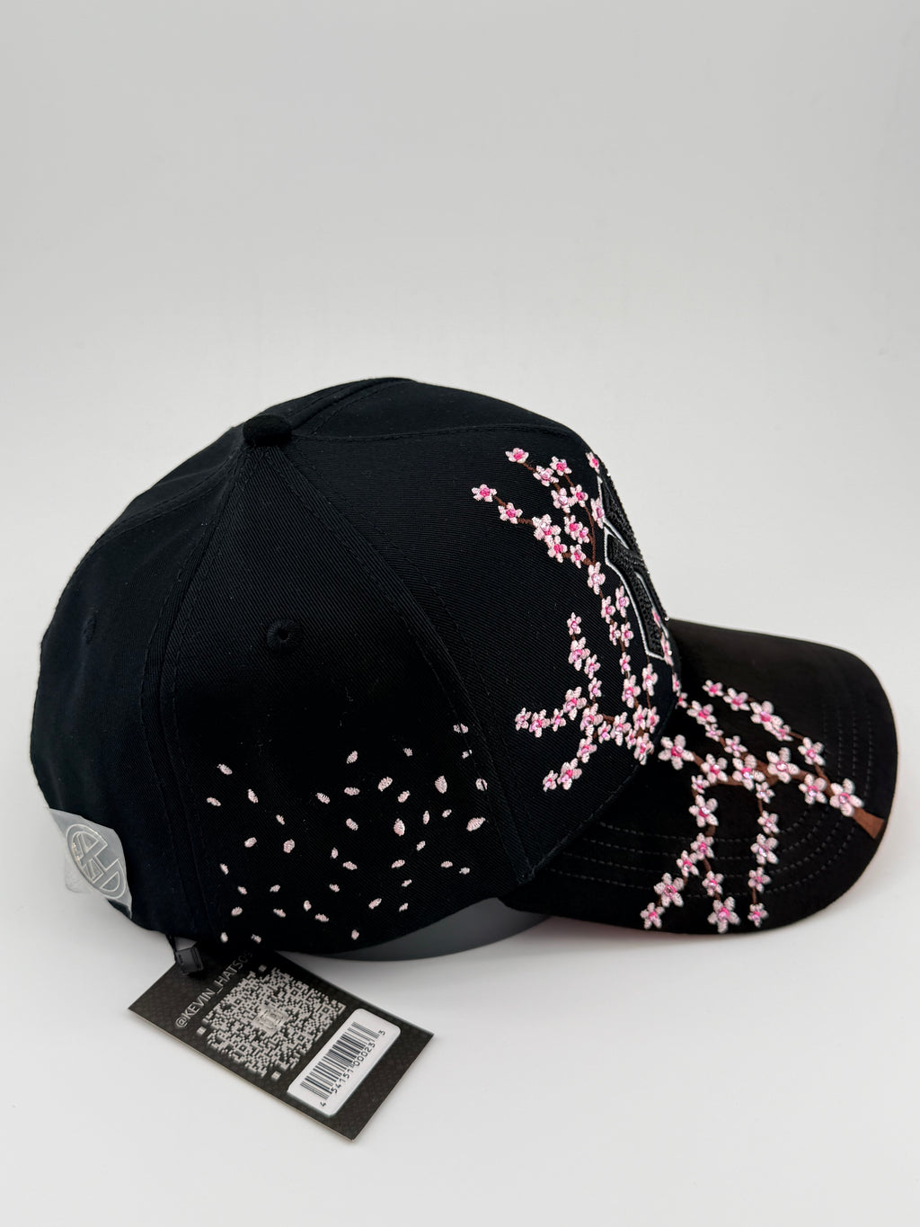 New York Flores by Kevin hats