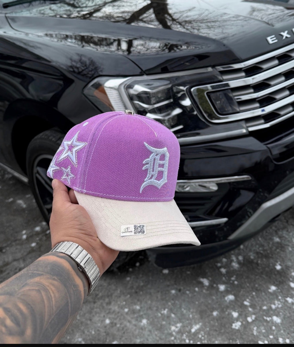Detroit white. Cambia color