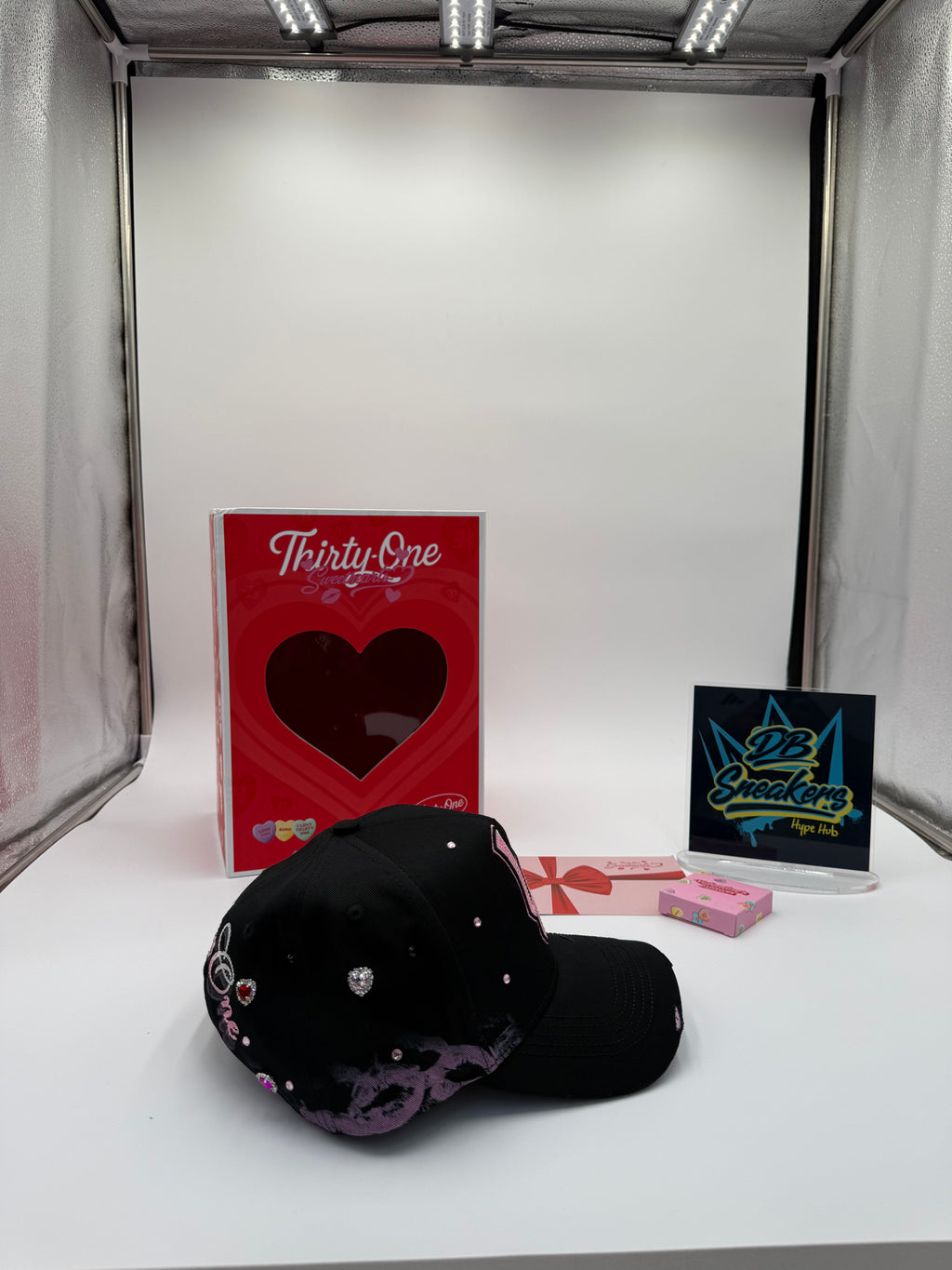 ThirtyOne Hats “XOXO” LA