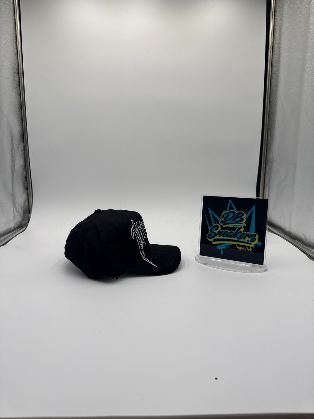 Thirtyone Hats “31 Vamp”
