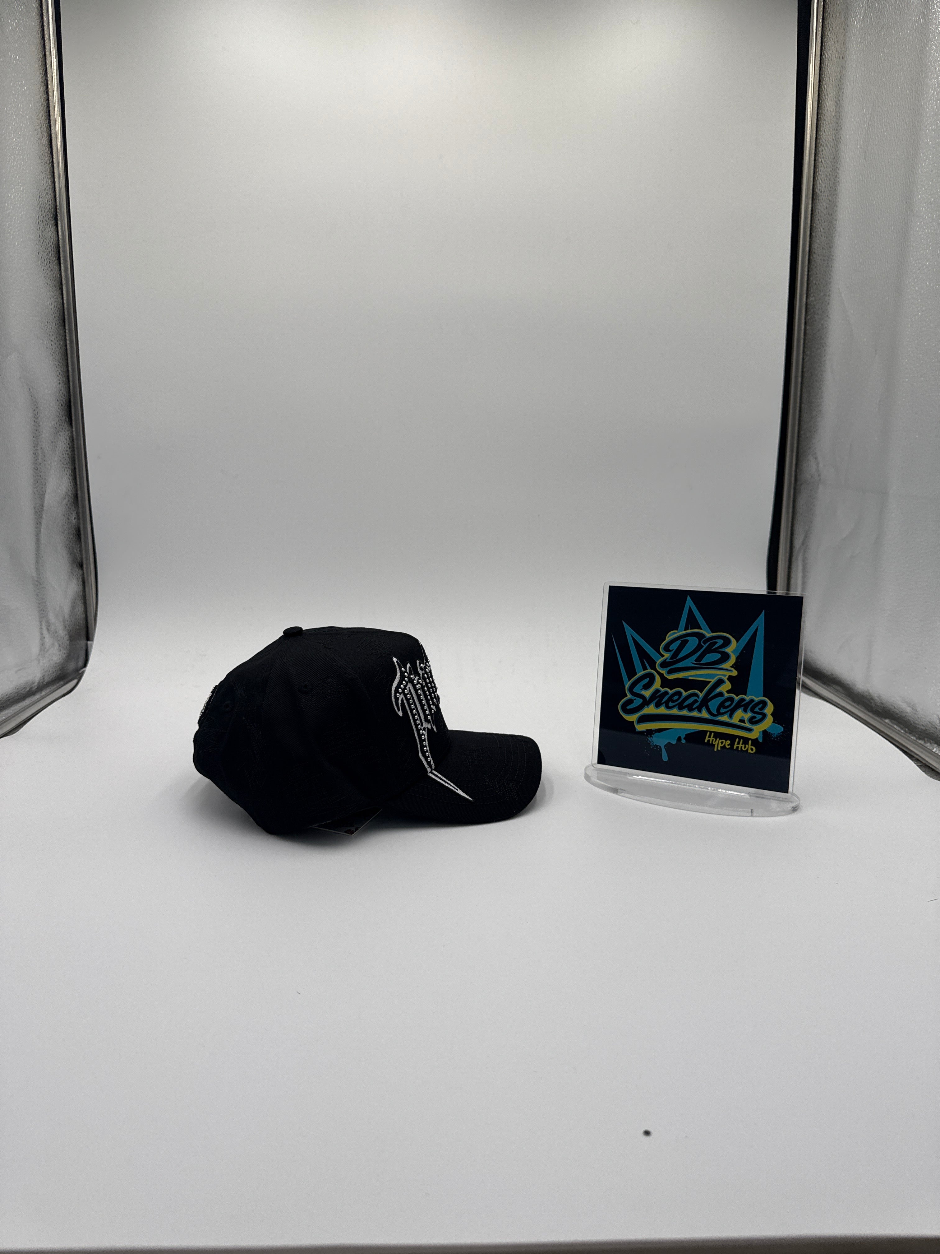 Thirtyone Hats “31 Vamp”