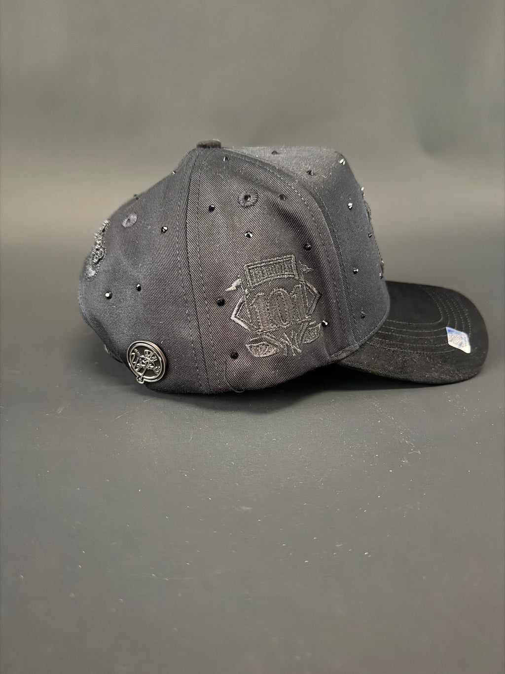 NY total black by KH