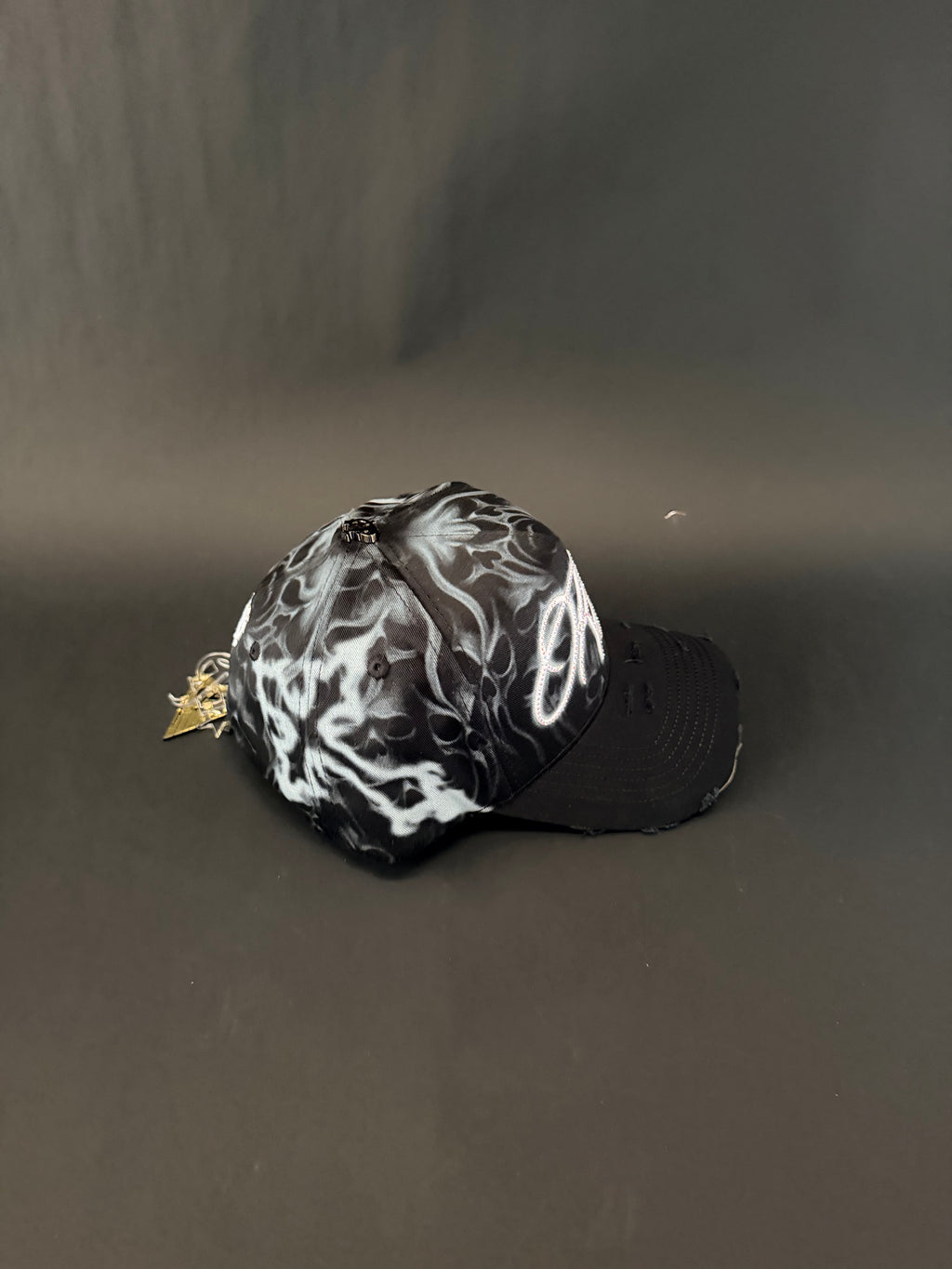 Rebel hats “Anubis Cross”