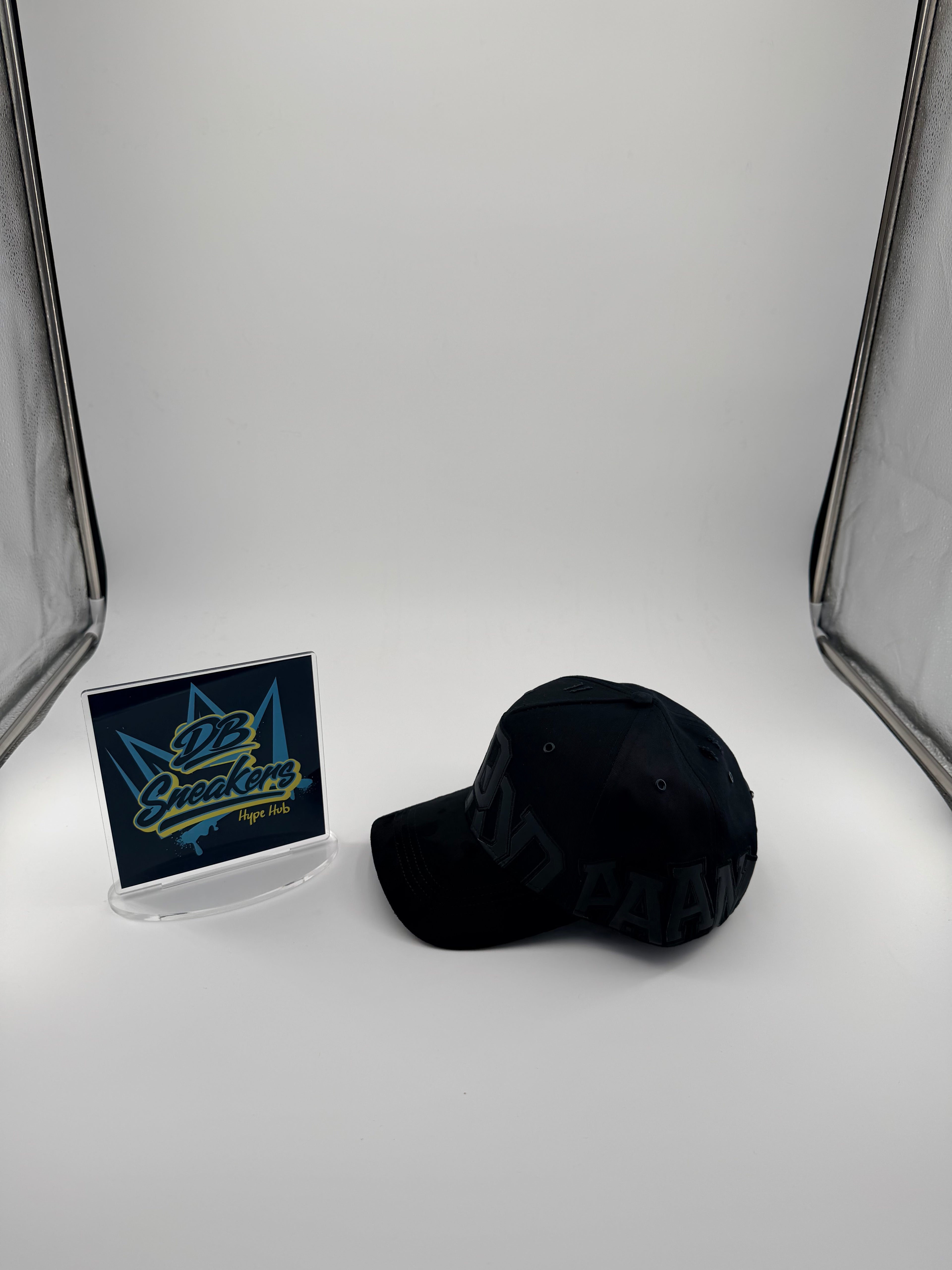 Dandy hats “DDDAAANNNDDDYYY”