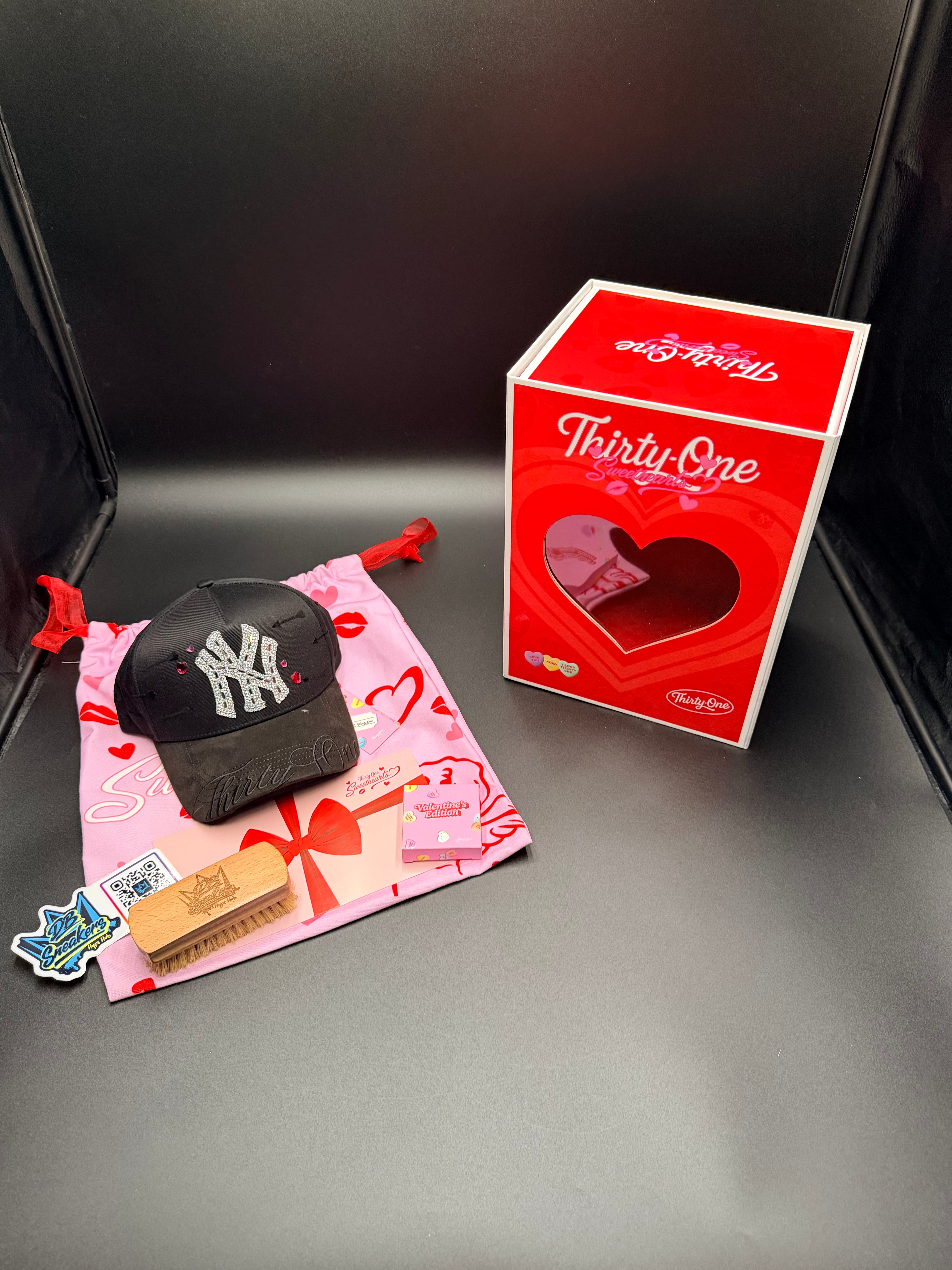 ThirtyOne hats “NY Lovestruck”