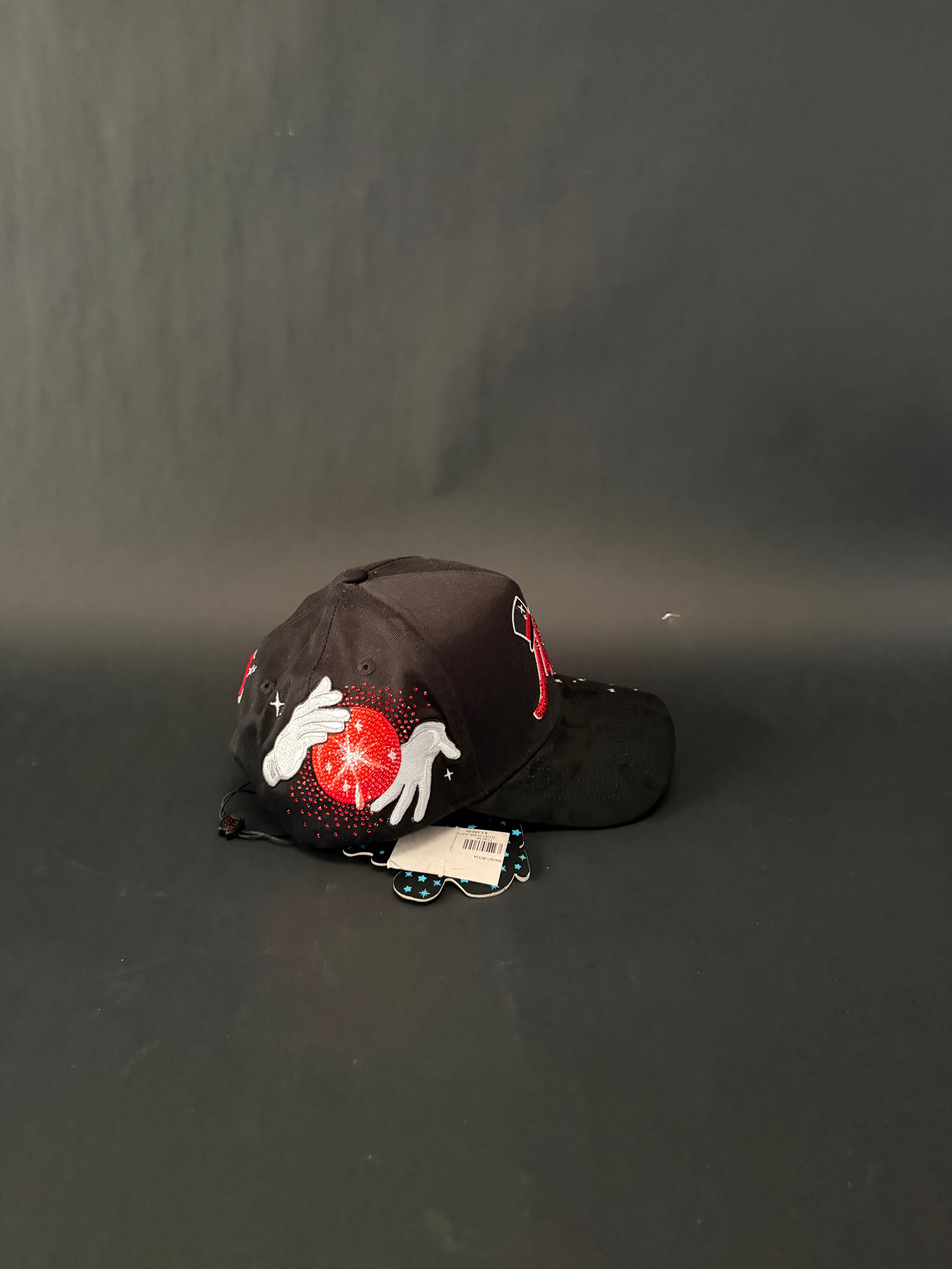 Mago X ThirtyOne hats “Mago Roja”