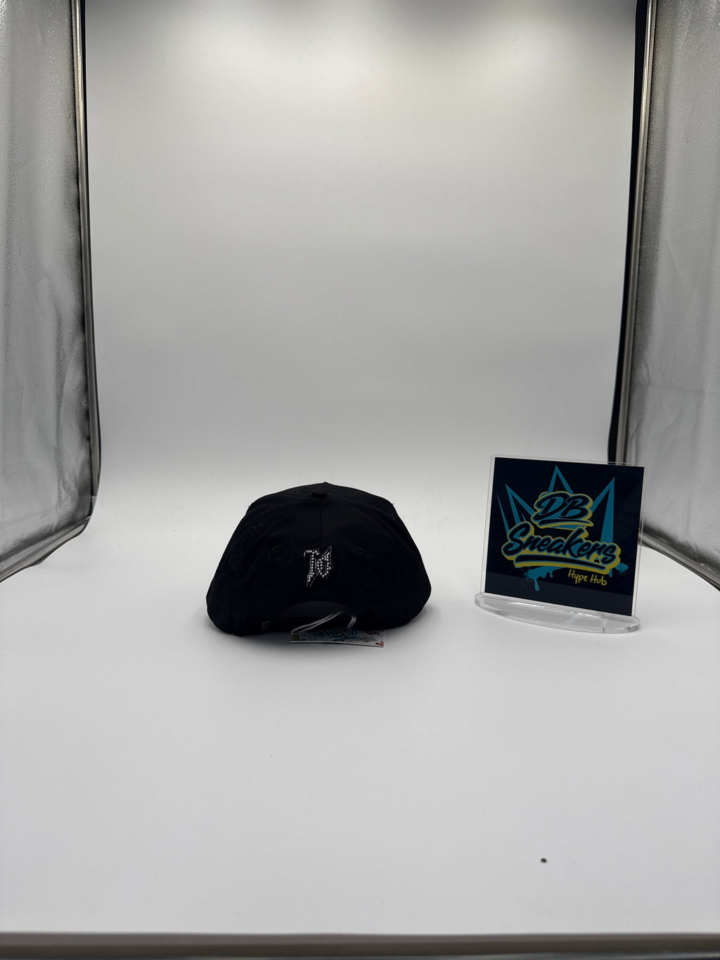 Thirtyone Hats “31 Vamp”
