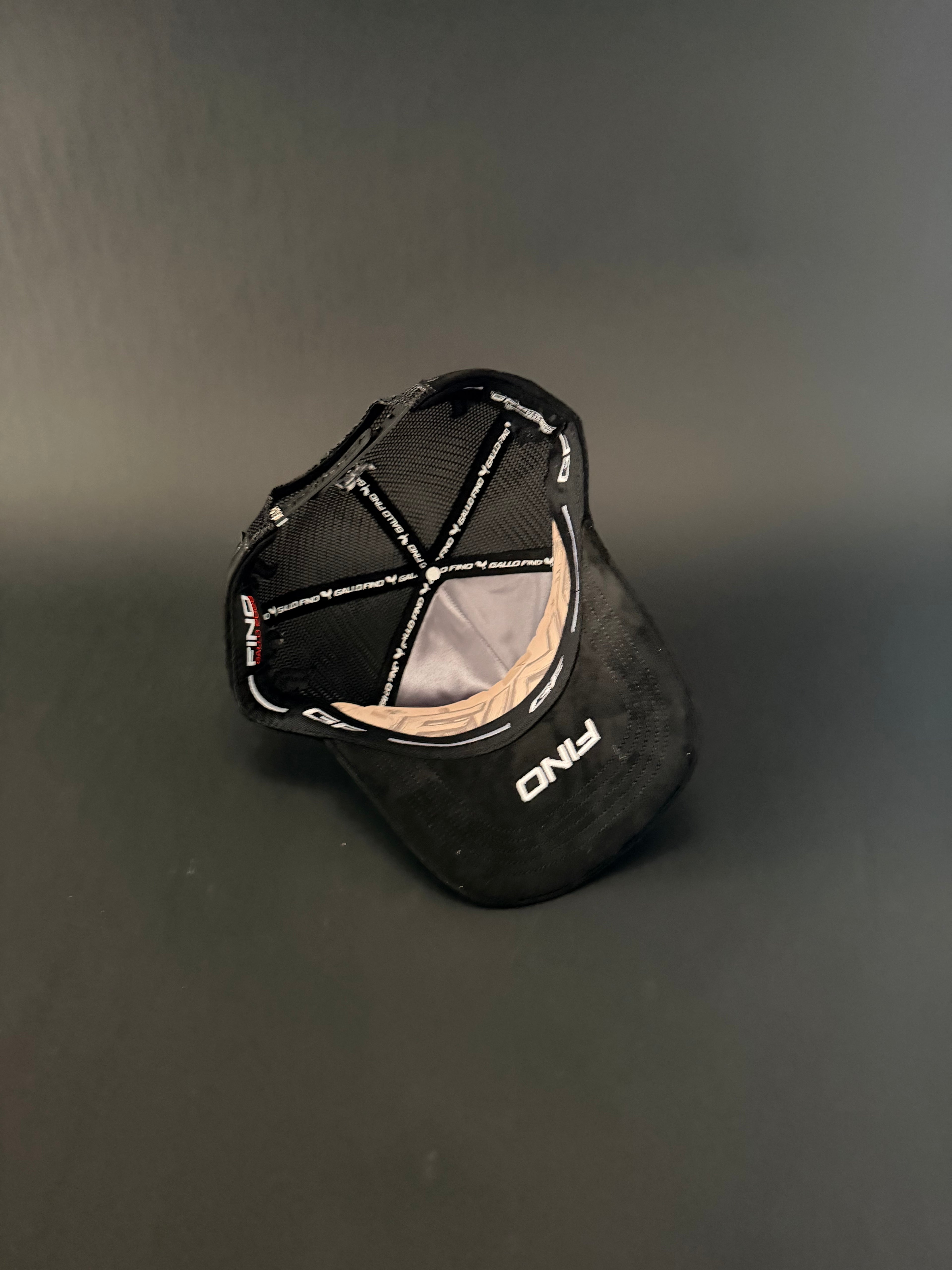 Gallo fino “Muerto” trucker