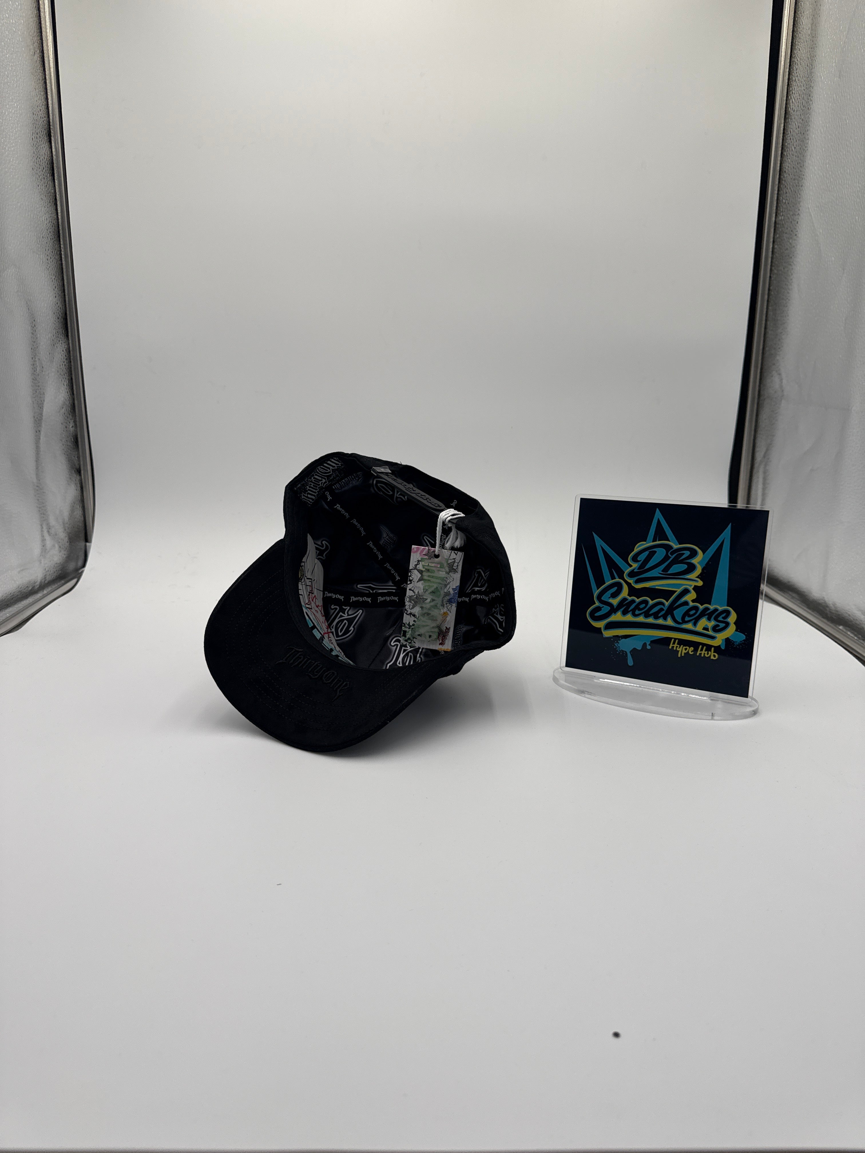 Thirtyone Hats “31 Vamp”