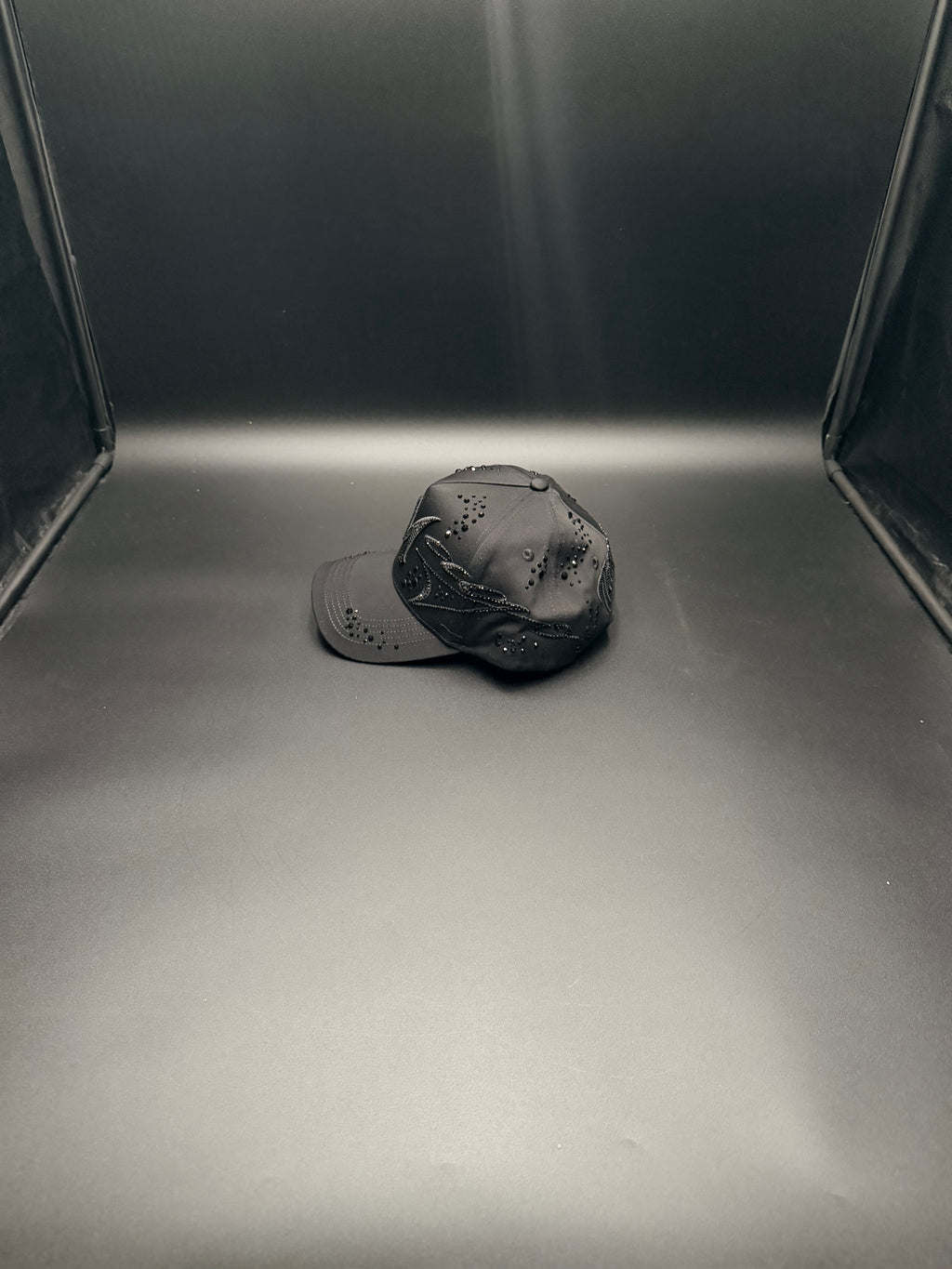 Thirty One Hats – 31 Hats x El Mago – "Total Black" only hat