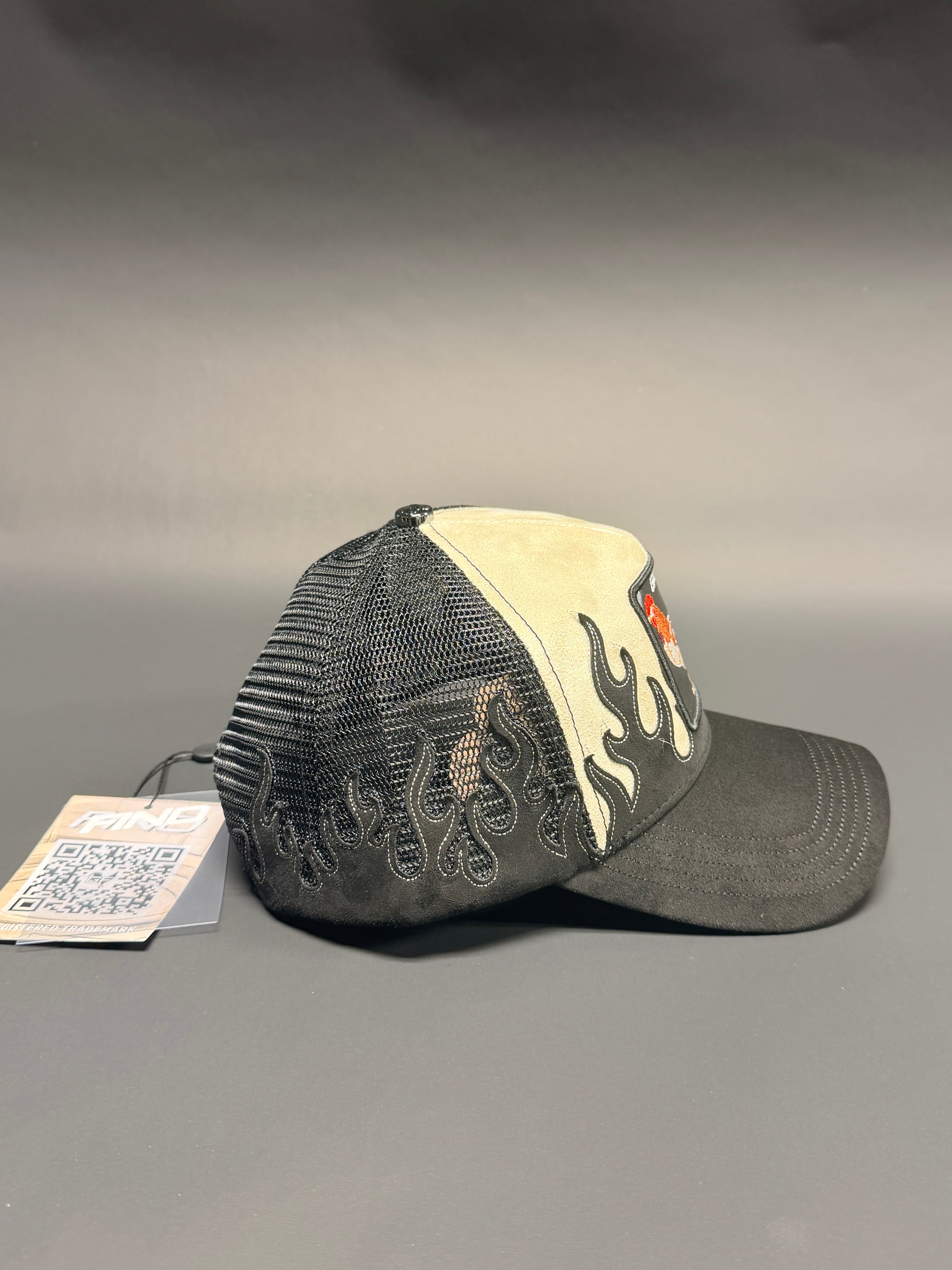 Gallero Red Pyle trucker