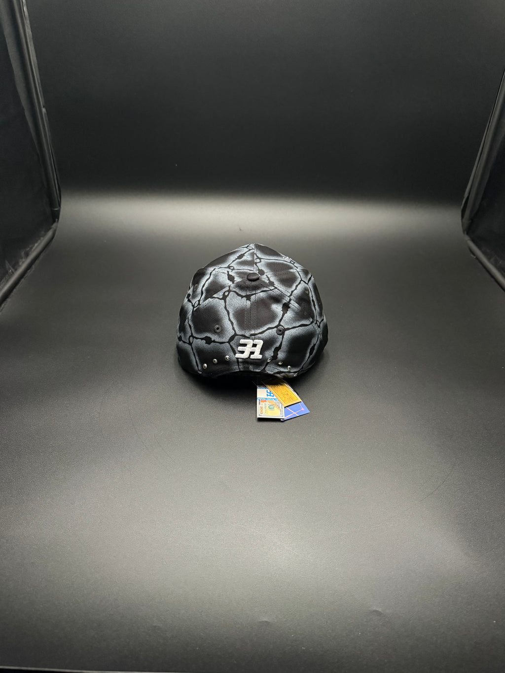 ThirtyOne hats “Caged In”