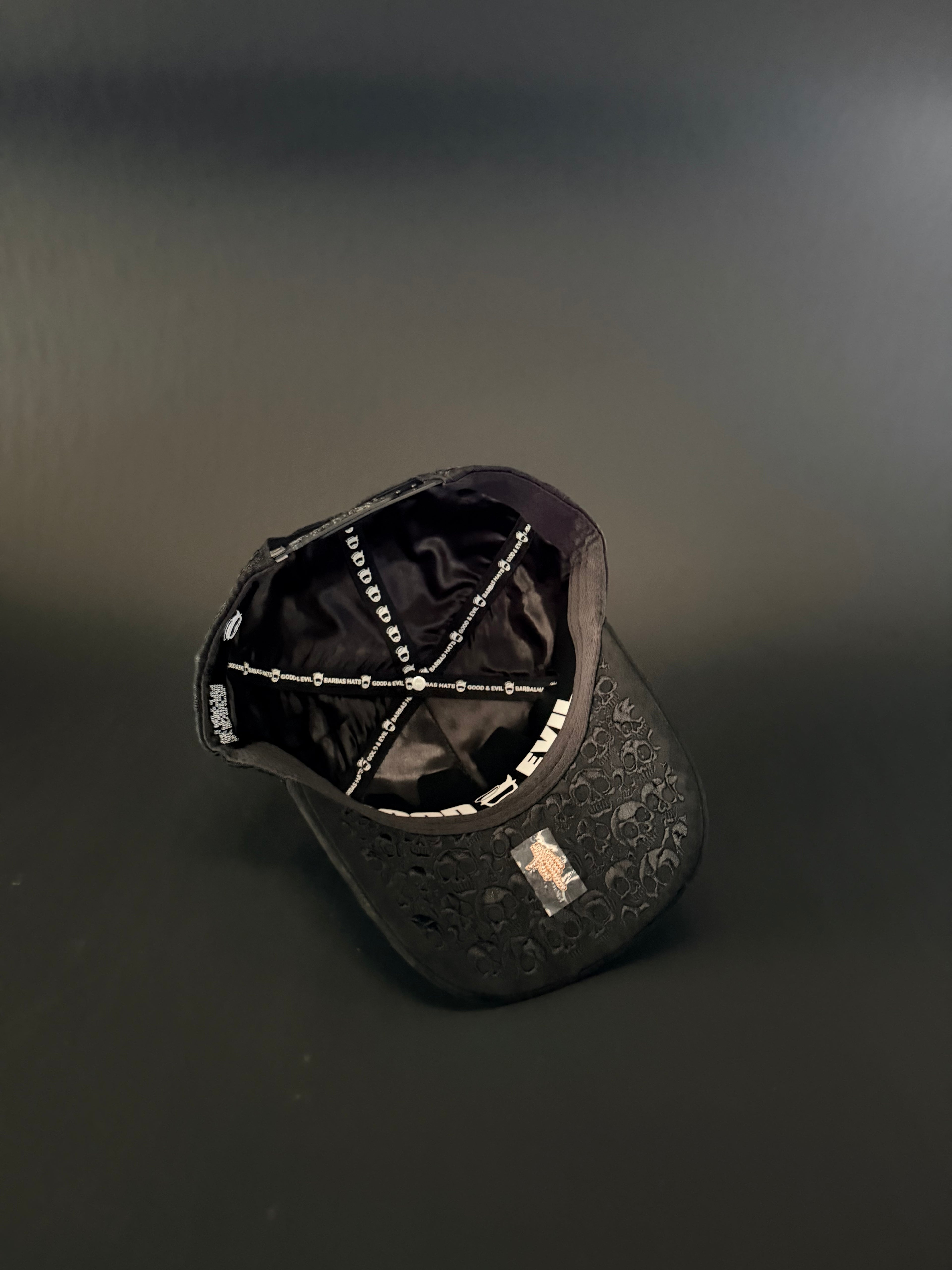 Barbas hats “BBB Hand Skull”