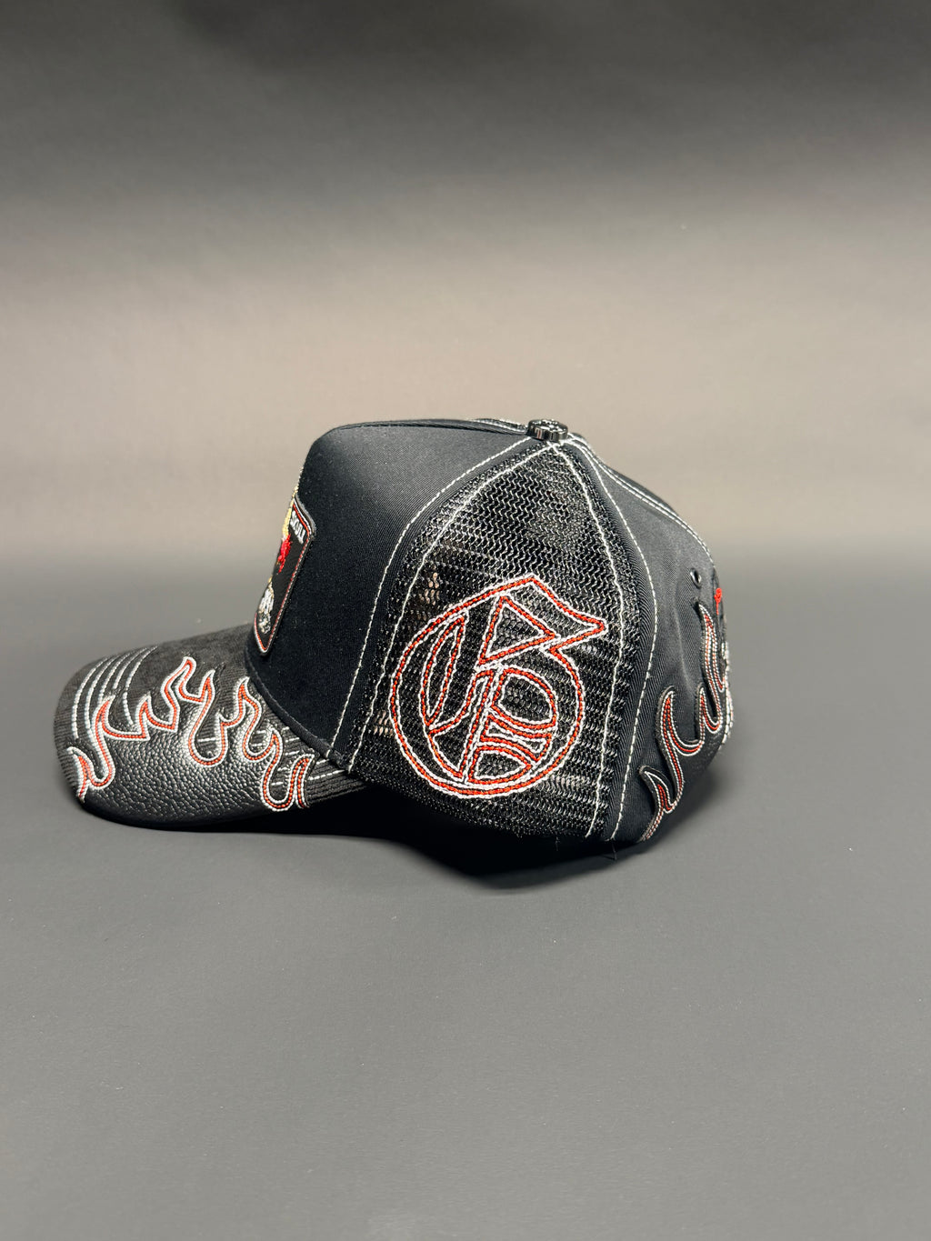 Skull trucker