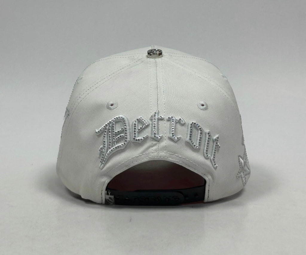 Detroit white. Cambia color