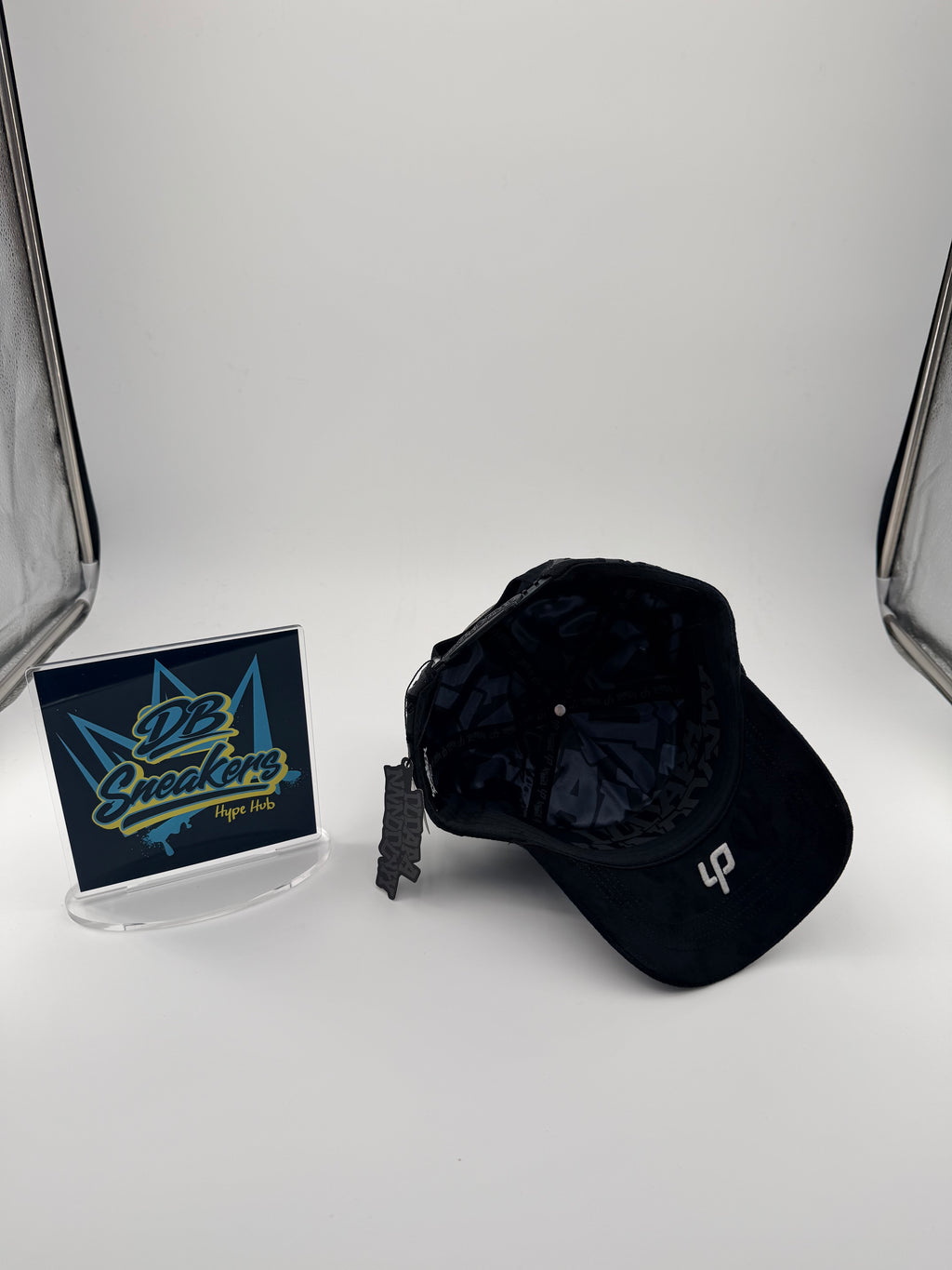 Dandy hats “DDDAAANNNDDDYYY”