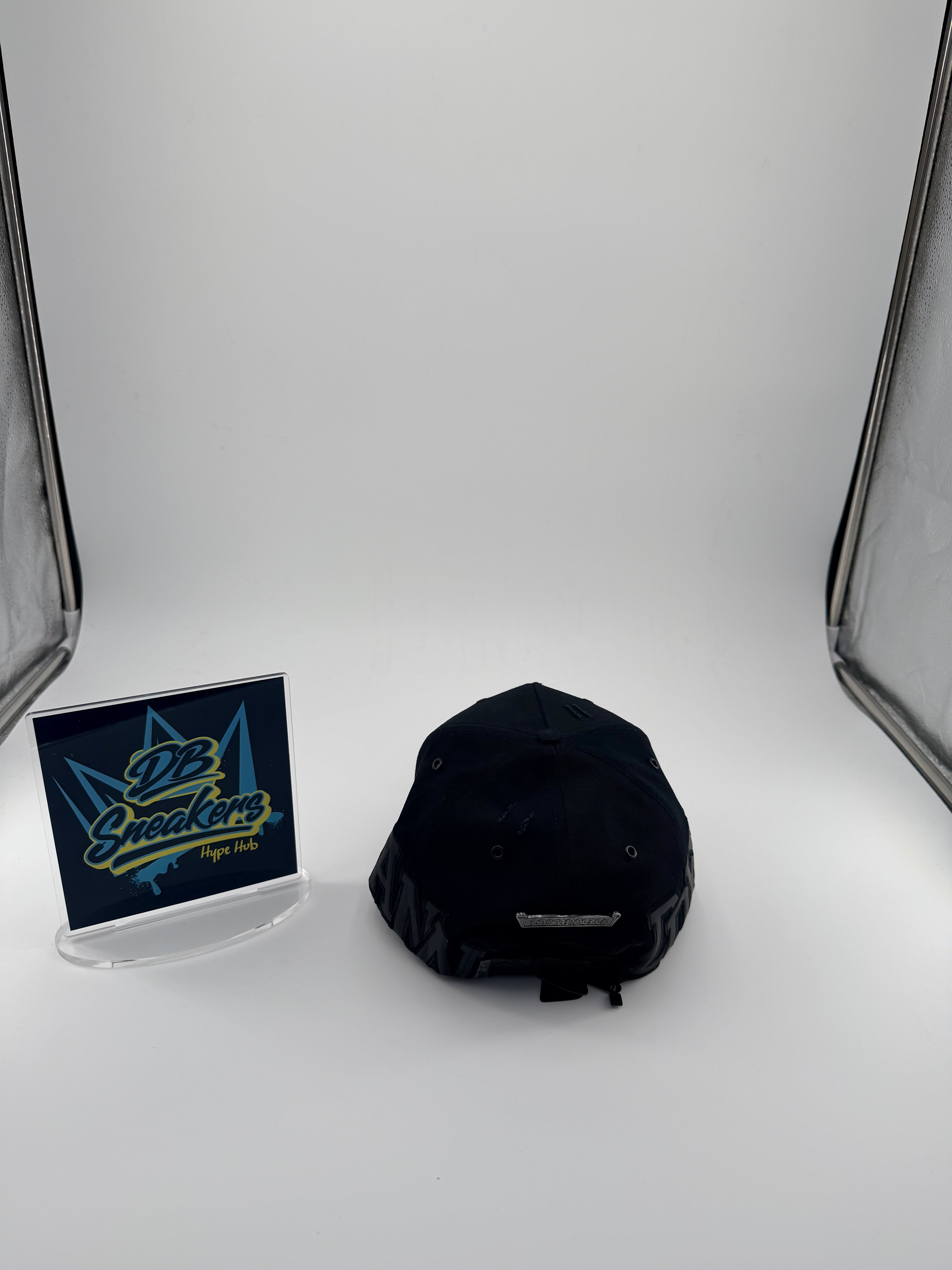 Dandy hats “DDDAAANNNDDDYYY”