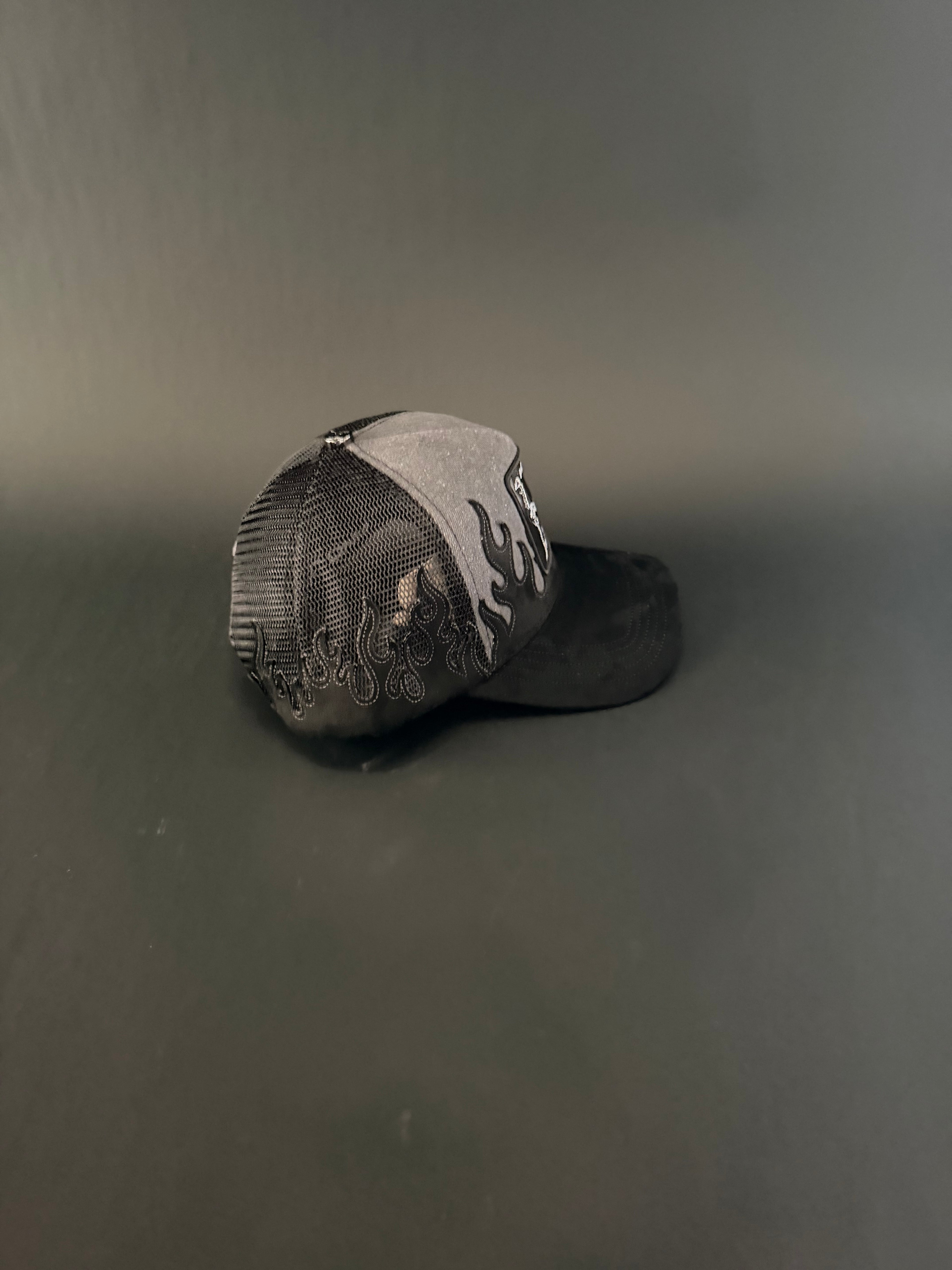 Gallo fino “Muerto” trucker