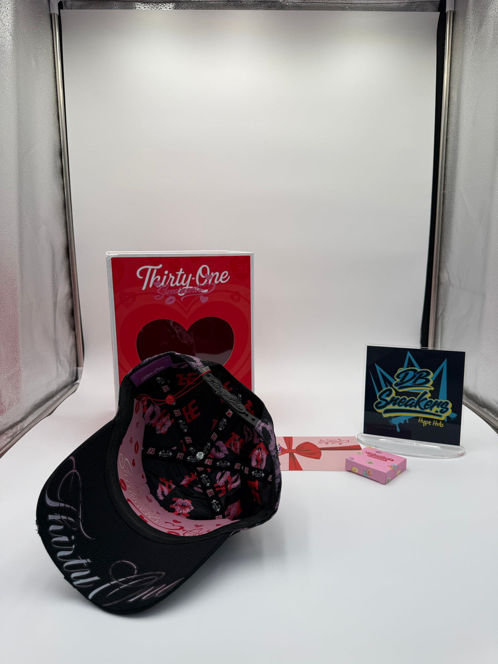 ThirtyOne Hats “XOXO” LA