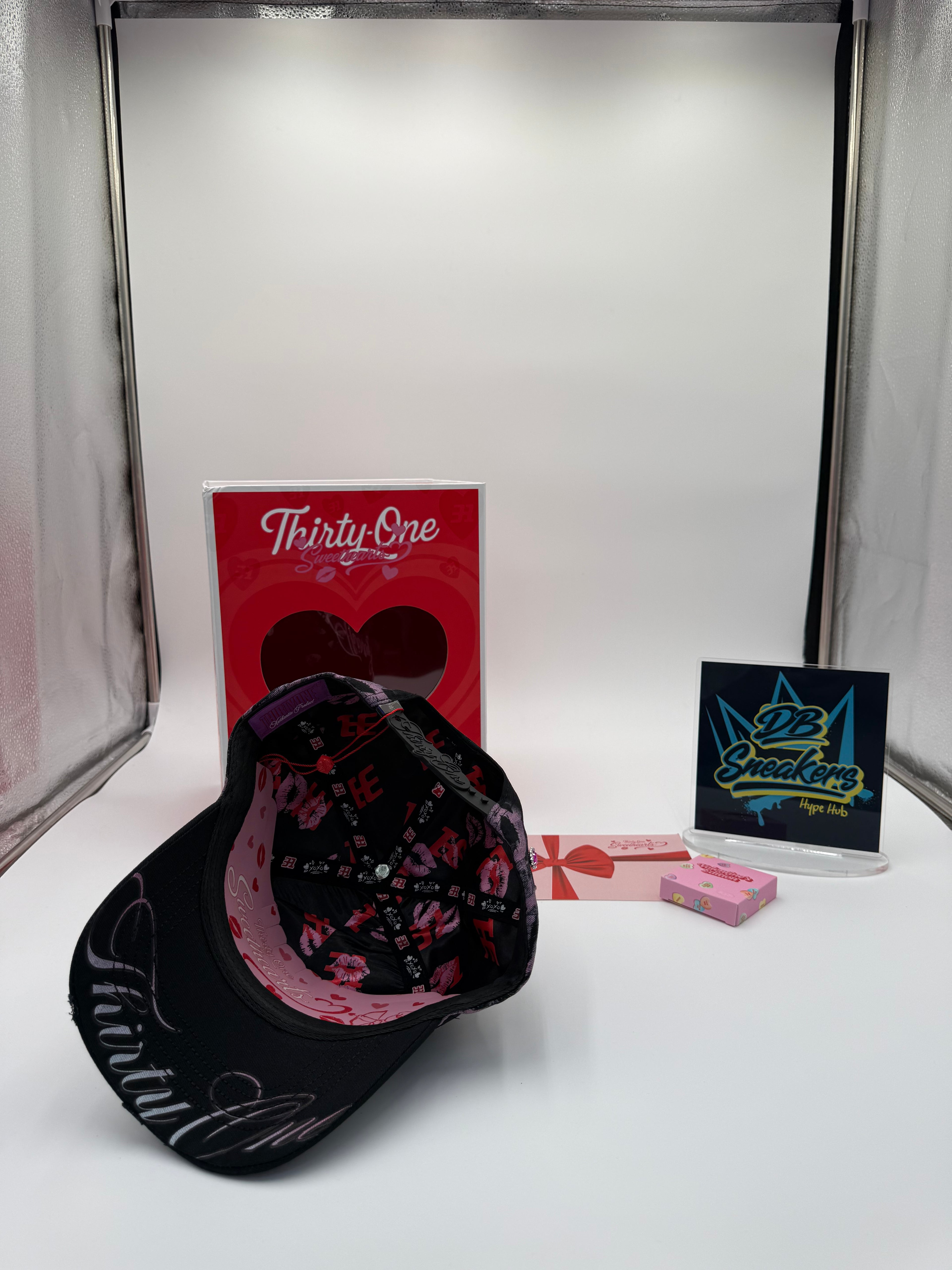 ThirtyOne Hats “XOXO” LA