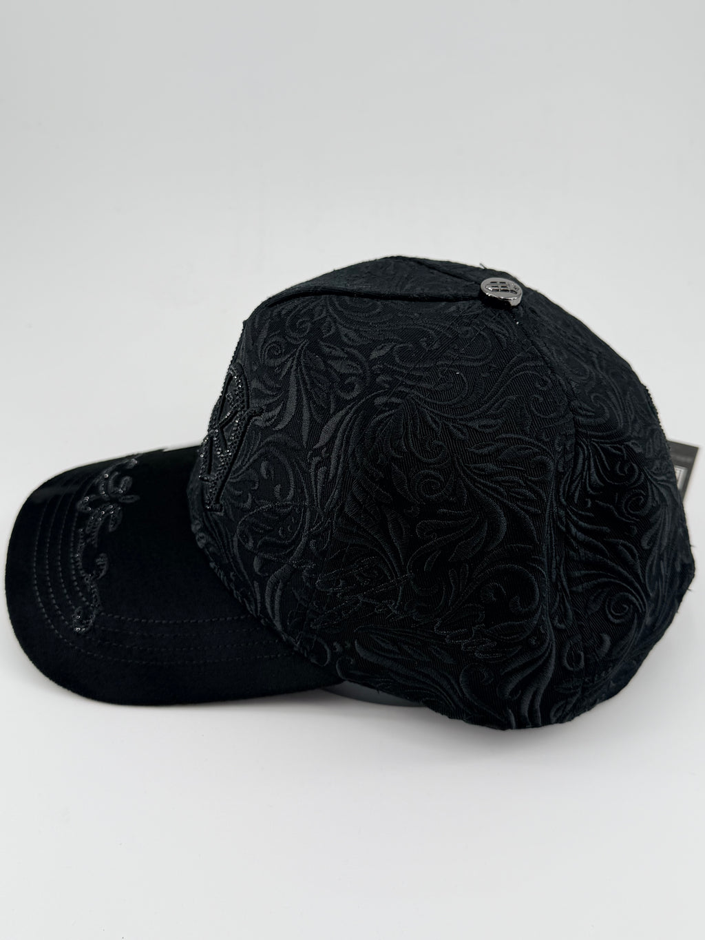 LA California total black by BB
