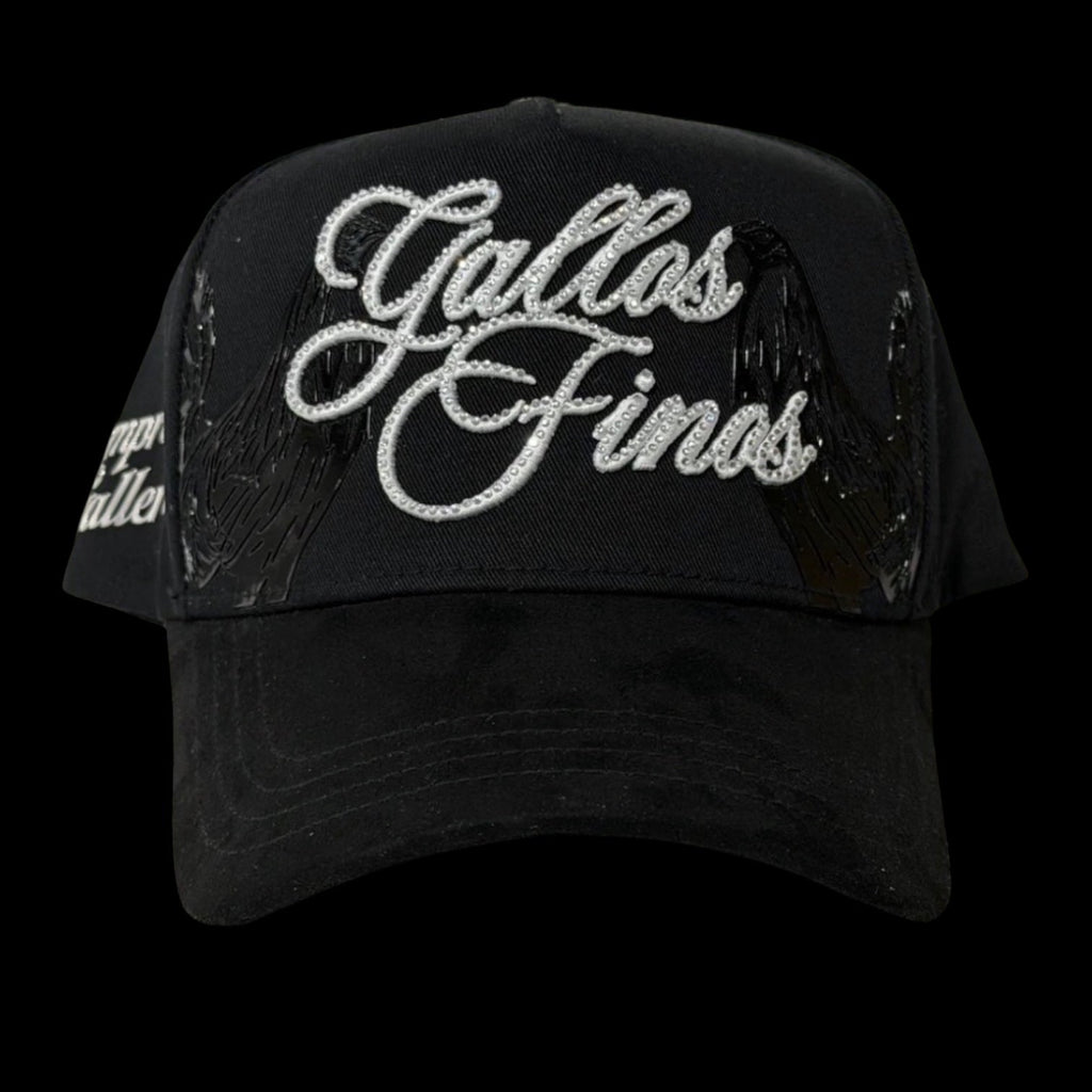 CF Gallos Finos Bordados En Blanco Con Cristales